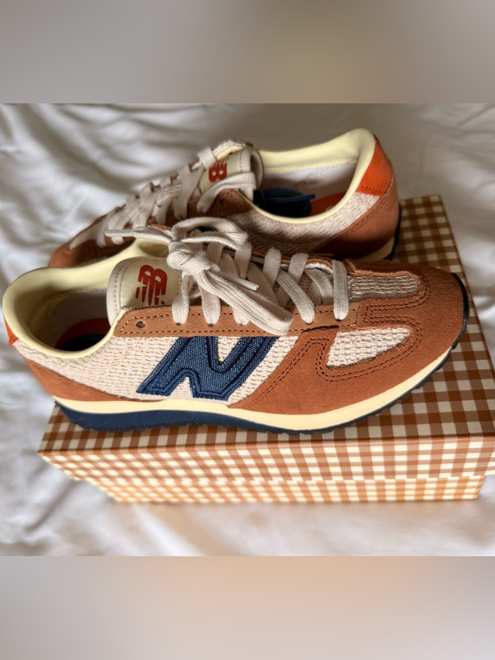 Sézane x New Balance 471 (size 6)